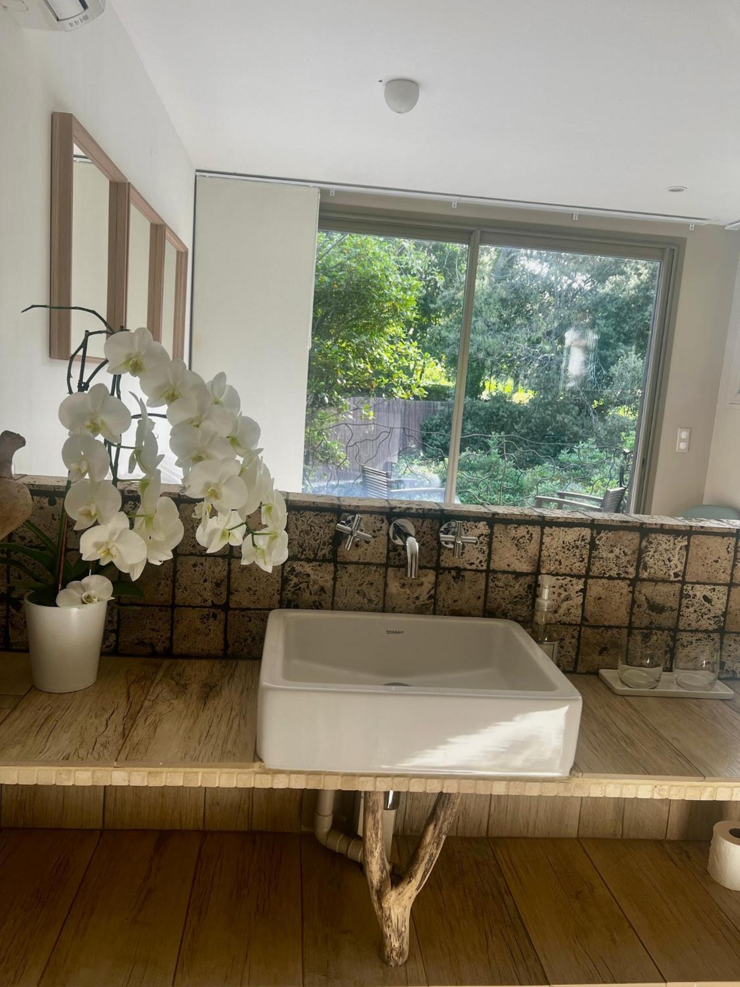 La Canopee Private Ecolodges Nimes Exterior photo