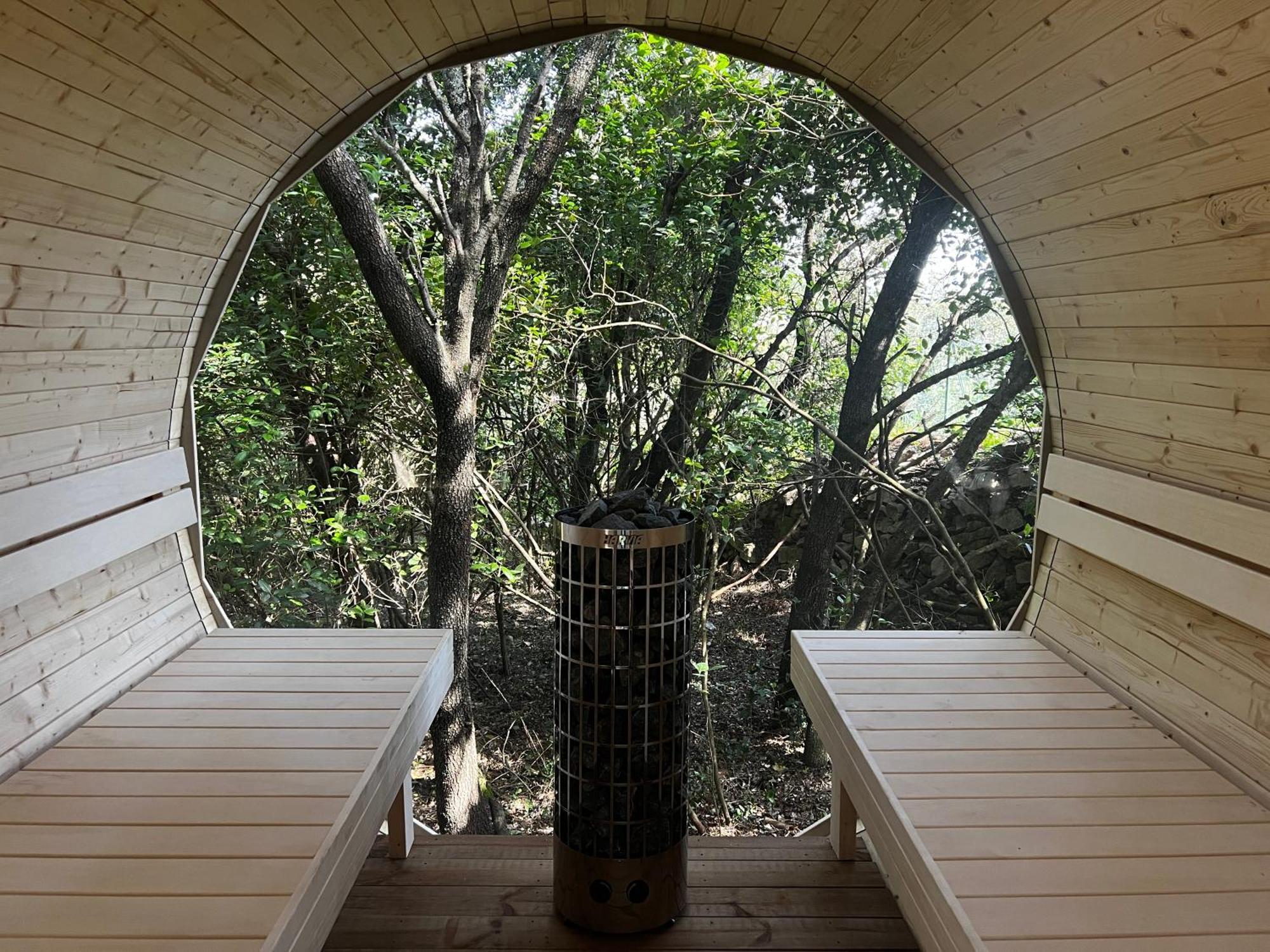 La Canopee Private Ecolodges Nimes Exterior photo